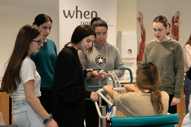 Edith Cowan University Unicare Health Hoist Training 