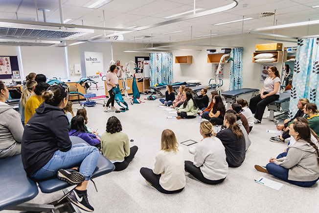 Edith Cowan University Manual Handling Equipment Training for Occupational Therapy Students