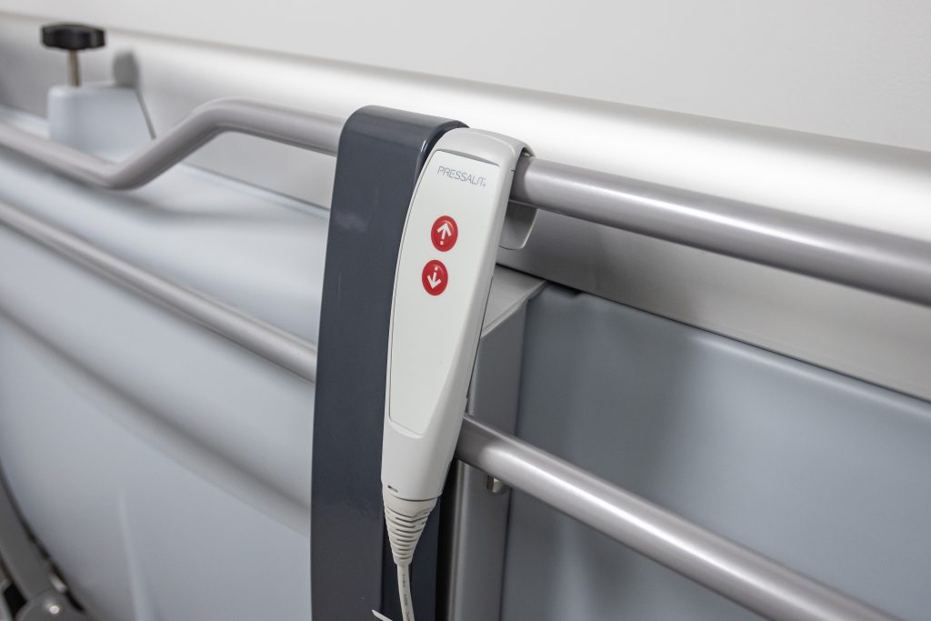 Unicare Health installs ceiling hoists and accessible changeroom