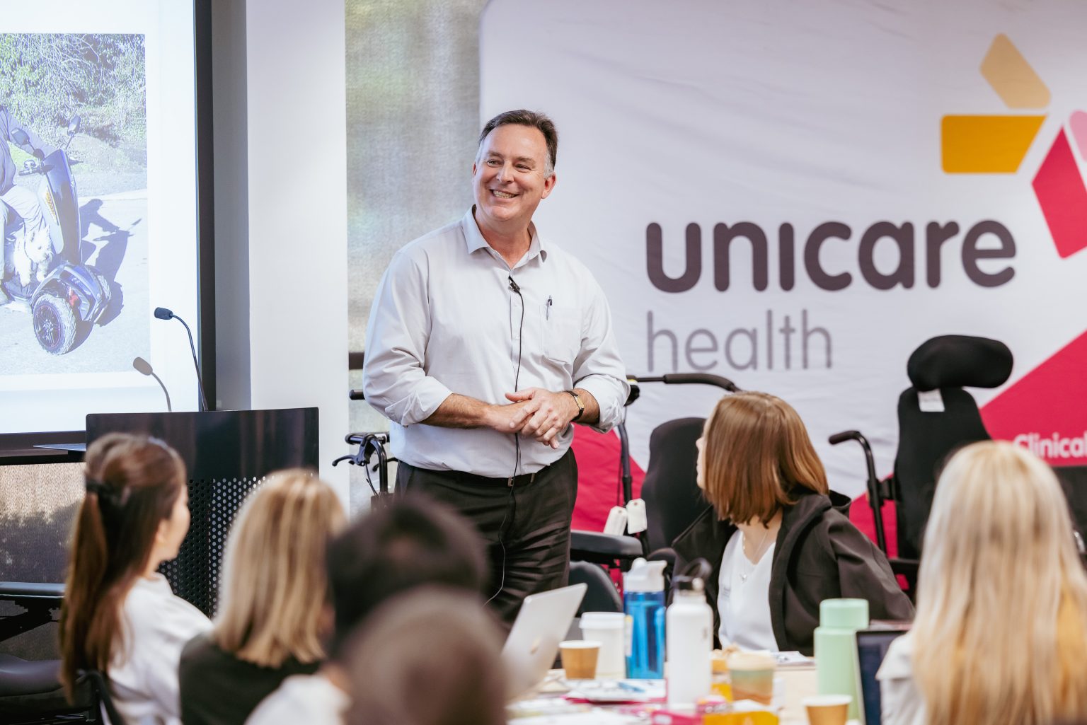 Improving Community Healthcare through Assistive Technology An Industry and Unicare